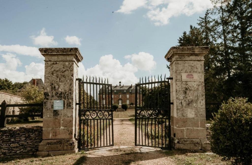 Chateau Du Perray Villa Saint-Mars-du-Desert  Exterior photo